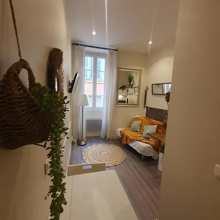 Appartement Au Coeur Du Vieux Nice